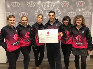 AACIC recibe 1.500 euros de las caminatas solidarias organizadas por Cromatic Sport