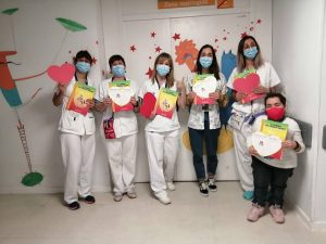 Celebramos la Diada de Sant Jordi en el Hospital Infantil y Hospital de la Mujer Vall d'Hebron