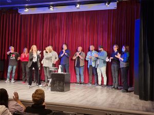 Espectáculo de monólogos solidarios en apoyo a los jóvenes y adultos que viven con una cardiopatía en el Auditori Barradas de Hospitalet de Llobregat