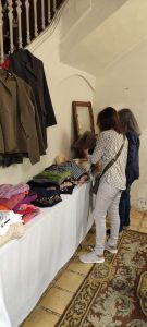 Mercat solidari de roba a Riudarenes