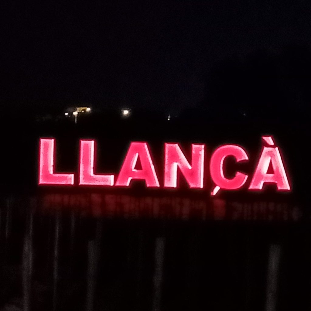 Llançà - Lletres de l'entrada del municipi - 14/02/24