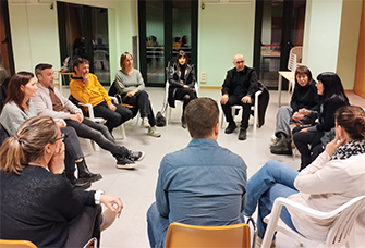 Sessió de l'Espai de famílies de Girona amb la Dra Susana Uriel