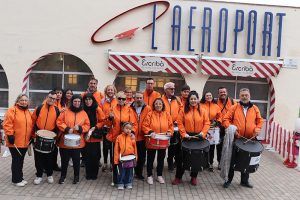 Si tu puedes yo puedo batucada en la 31ª Gran Fiesta del Corazón en el Tibidabo